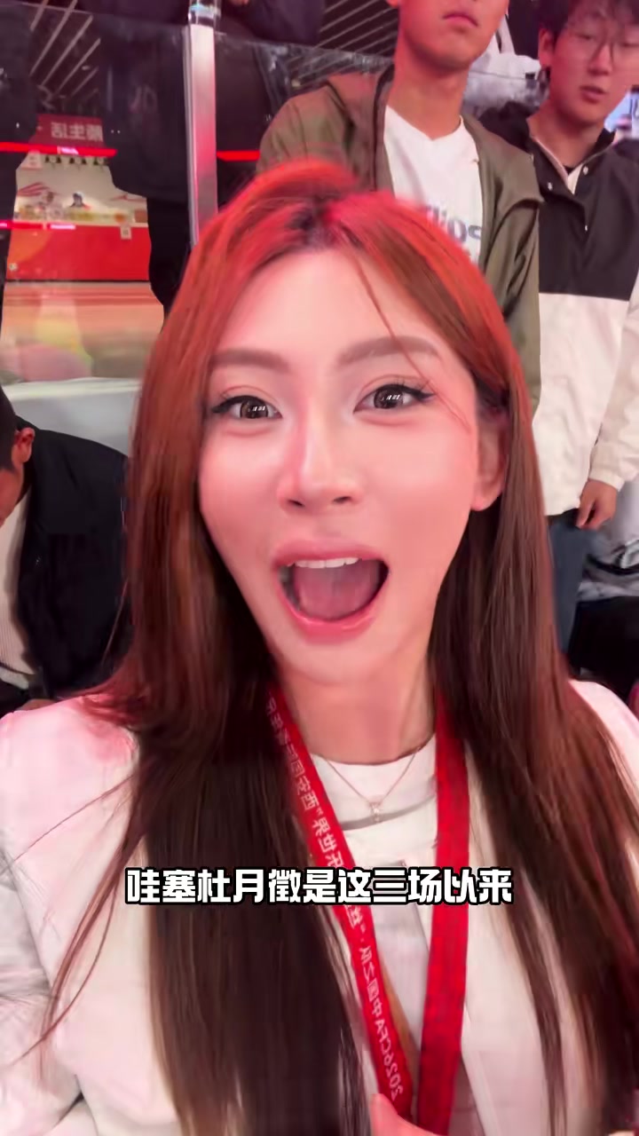 嗨翻天现场实拍杜月徵凌空抽出精彩落叶球
